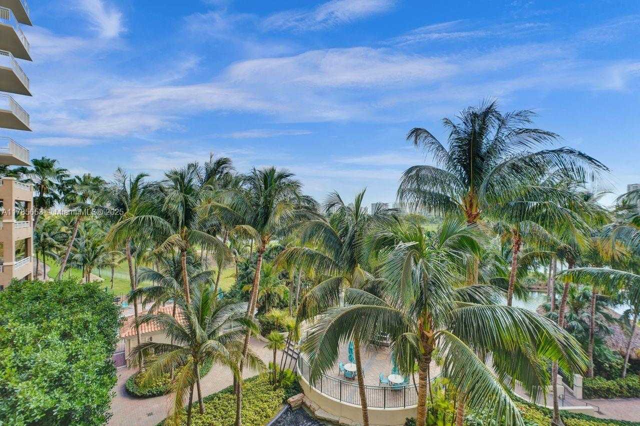 Small Image of 19501 WEST COUNTRY CLUB DR #402, Aventura Number 22