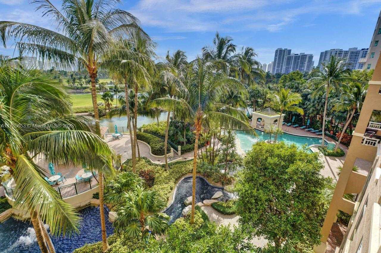 Small Image of 19501 WEST COUNTRY CLUB DR #402, Aventura Number 26