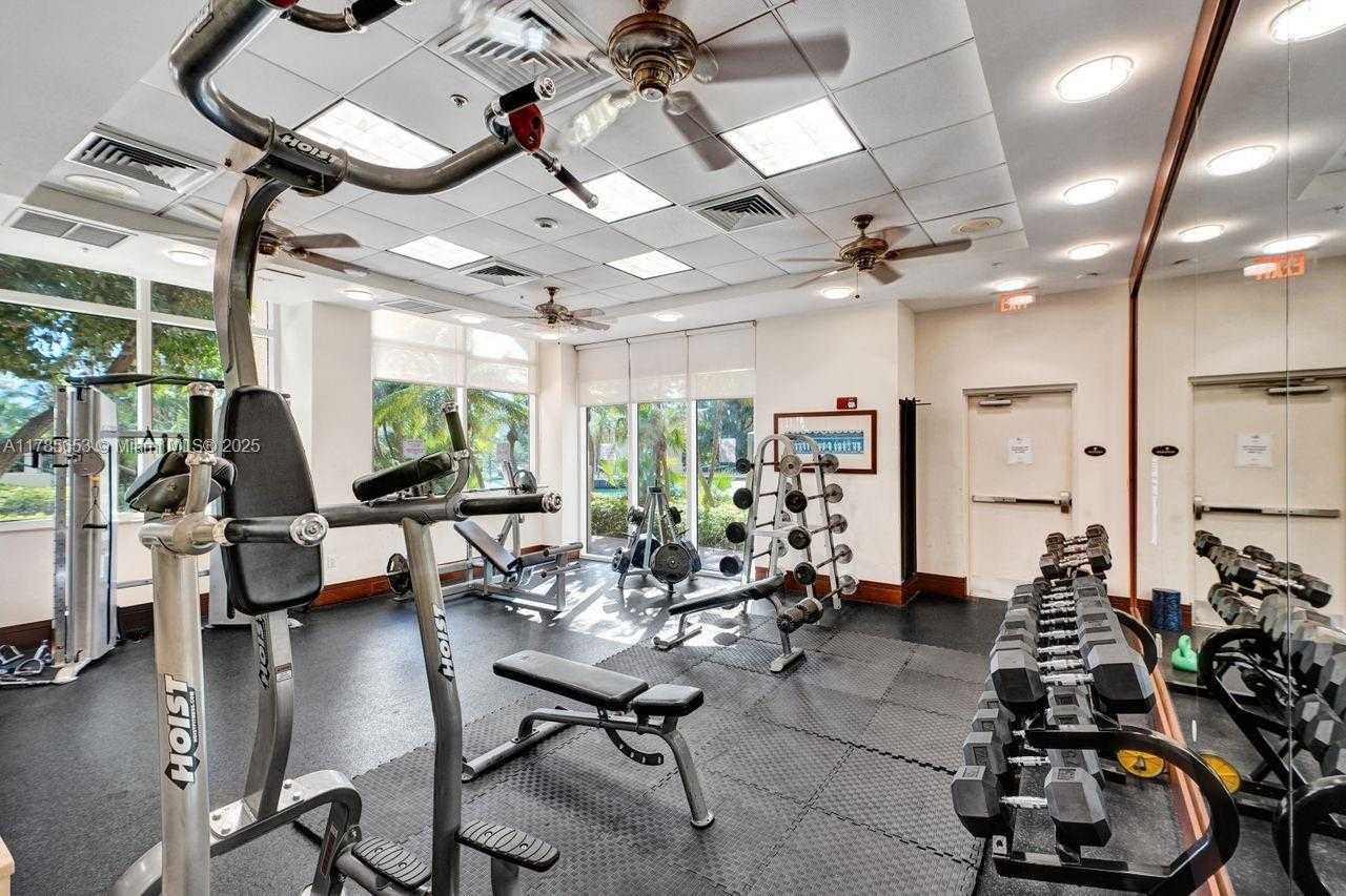 Small Image of 19501 WEST COUNTRY CLUB DR #402, Aventura Number 29