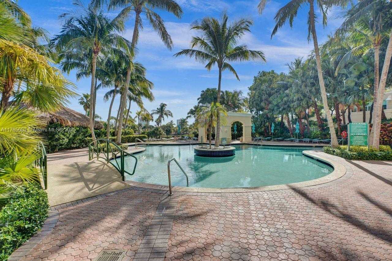 Small Image of 19501 WEST COUNTRY CLUB DR #402, Aventura Number 40