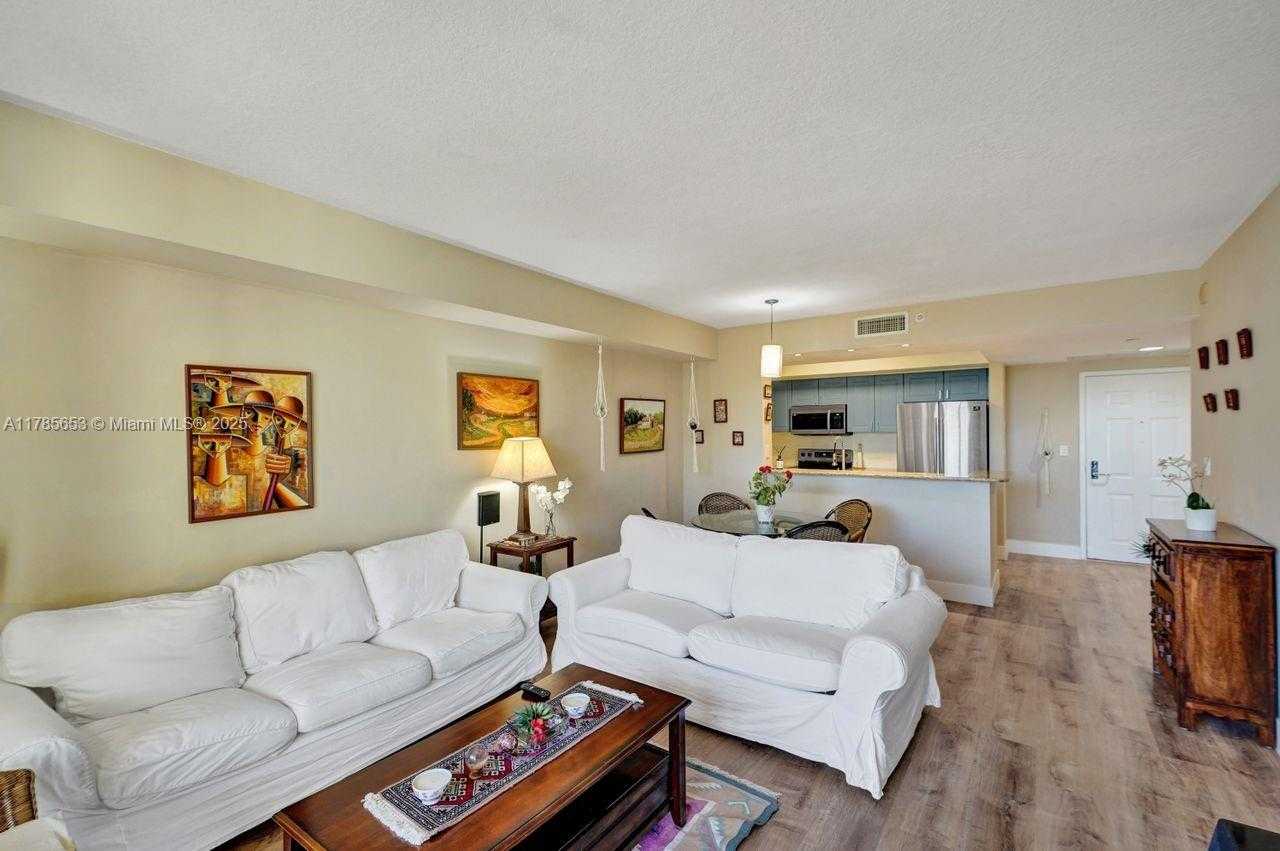 Small Image of 19501 WEST COUNTRY CLUB DR #402, Aventura Number 5