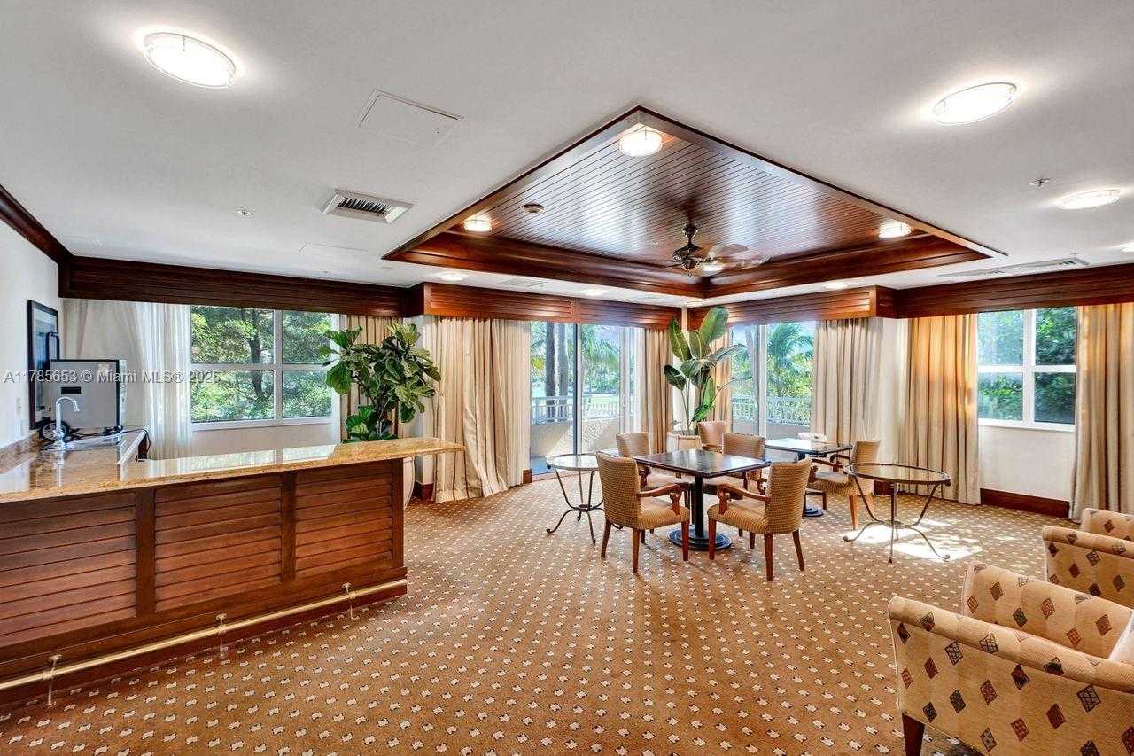 Small Image of 19501 WEST COUNTRY CLUB DR #402, Aventura Number 57