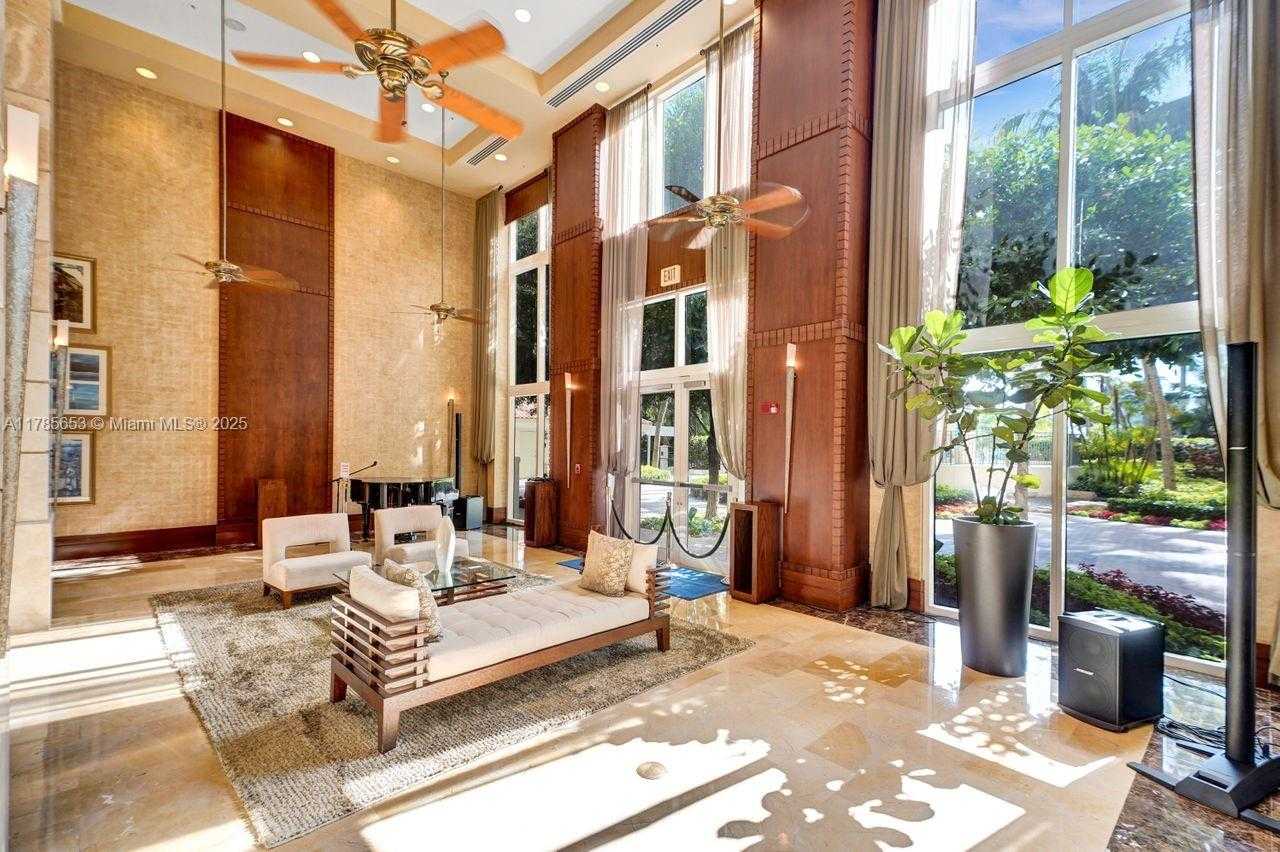 Small Image of 19501 WEST COUNTRY CLUB DR #402, Aventura Number 62