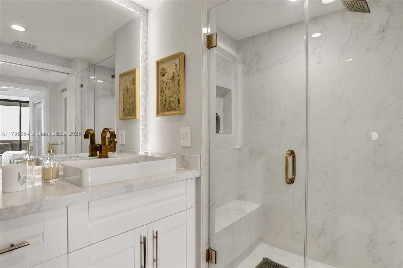 Small Image of 2000 ISLAND BLVD #2008, Aventura Number 37