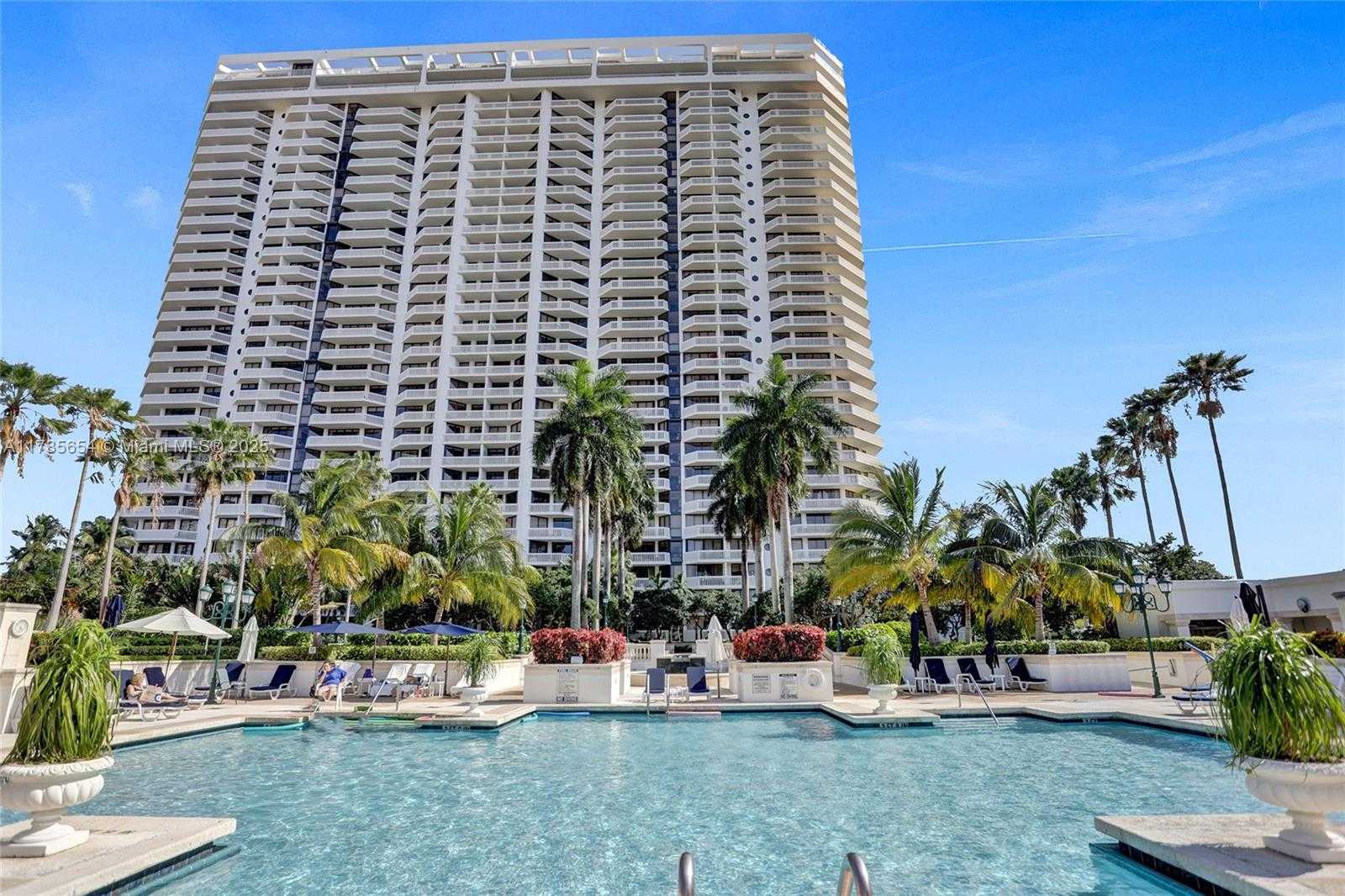 Small Image of 2000 ISLAND BLVD #2008, Aventura Number 55