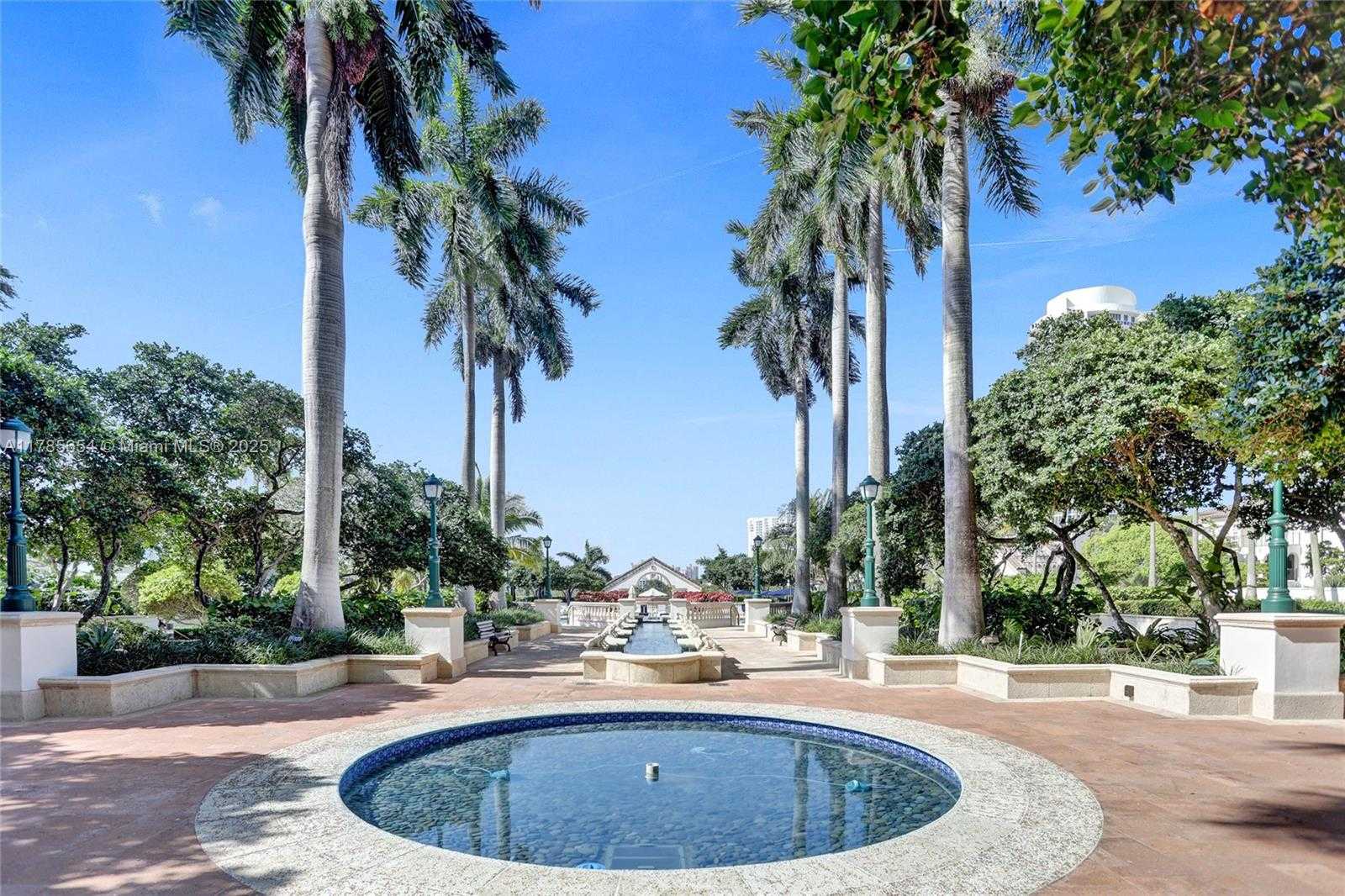 Small Image of 2000 ISLAND BLVD #2008, Aventura Number 57