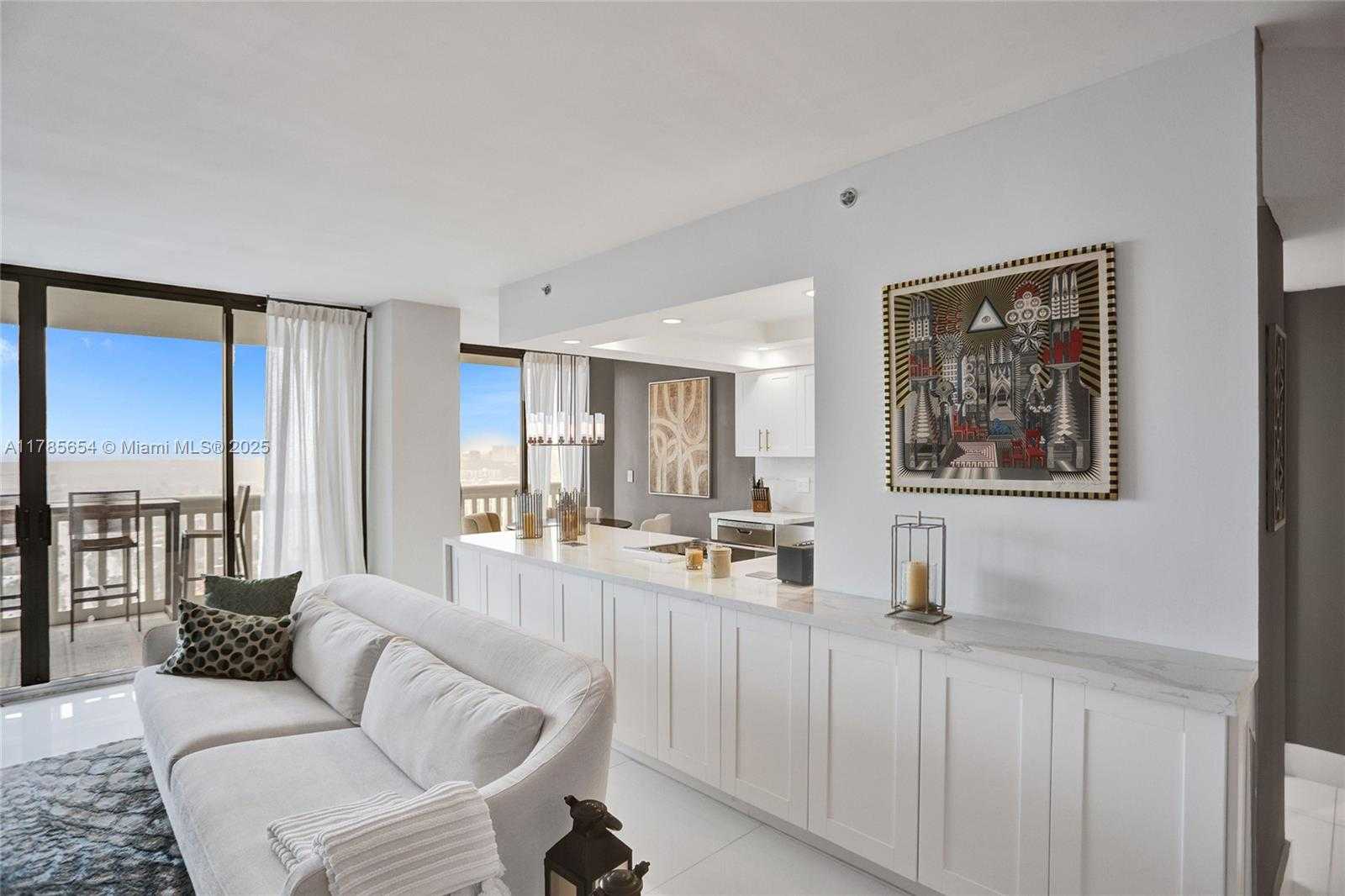 Small Image of 2000 ISLAND BLVD #2008, Aventura Number 8