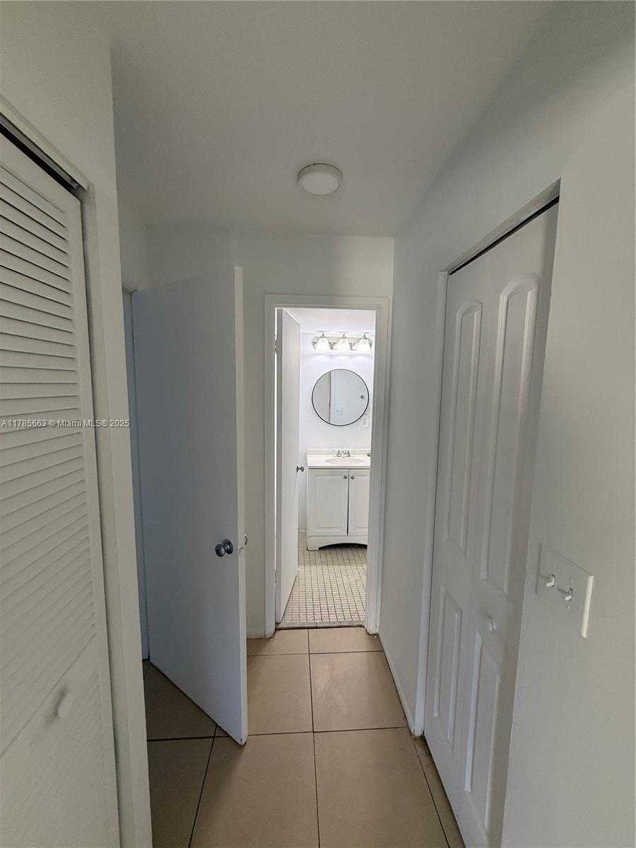 Small Image of 952 NORTH EAST 199TH ST #4K, Miami Number 16
