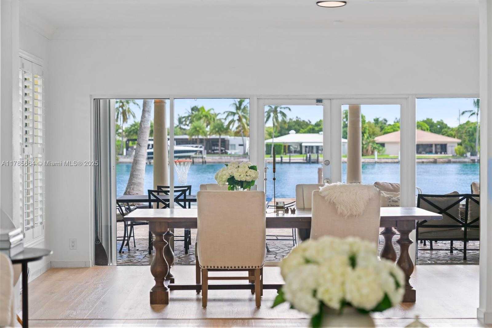Small Image of 275 NORTH SHORE DR, Miami Beach Number 10