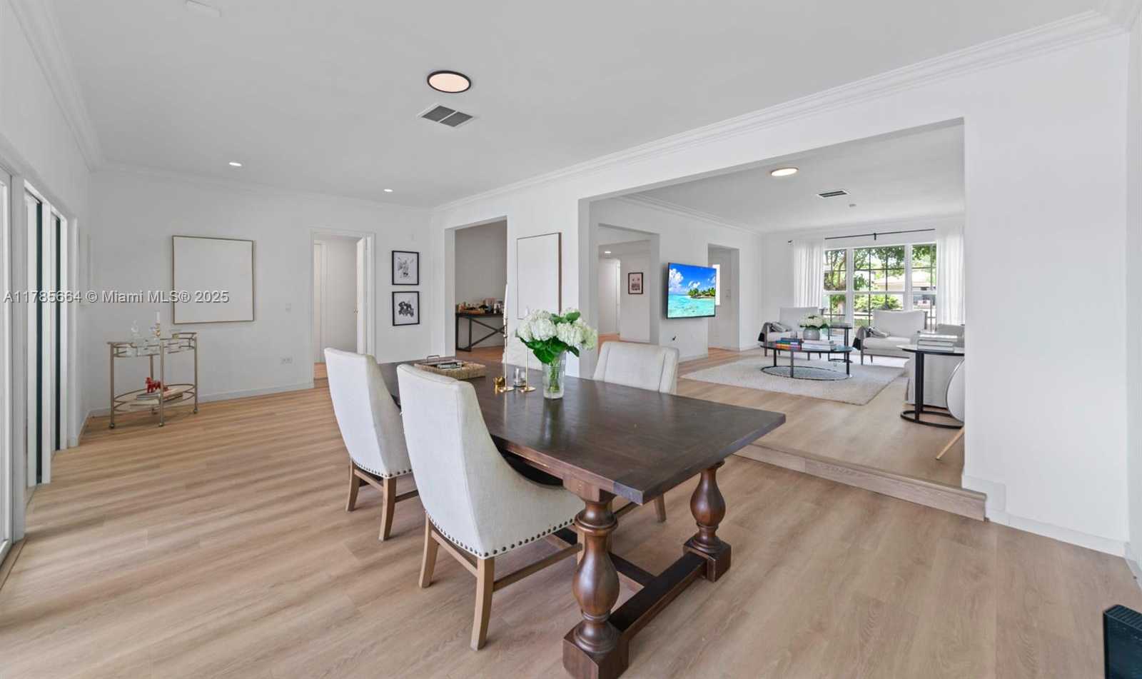 Small Image of 275 NORTH SHORE DR, Miami Beach Number 13