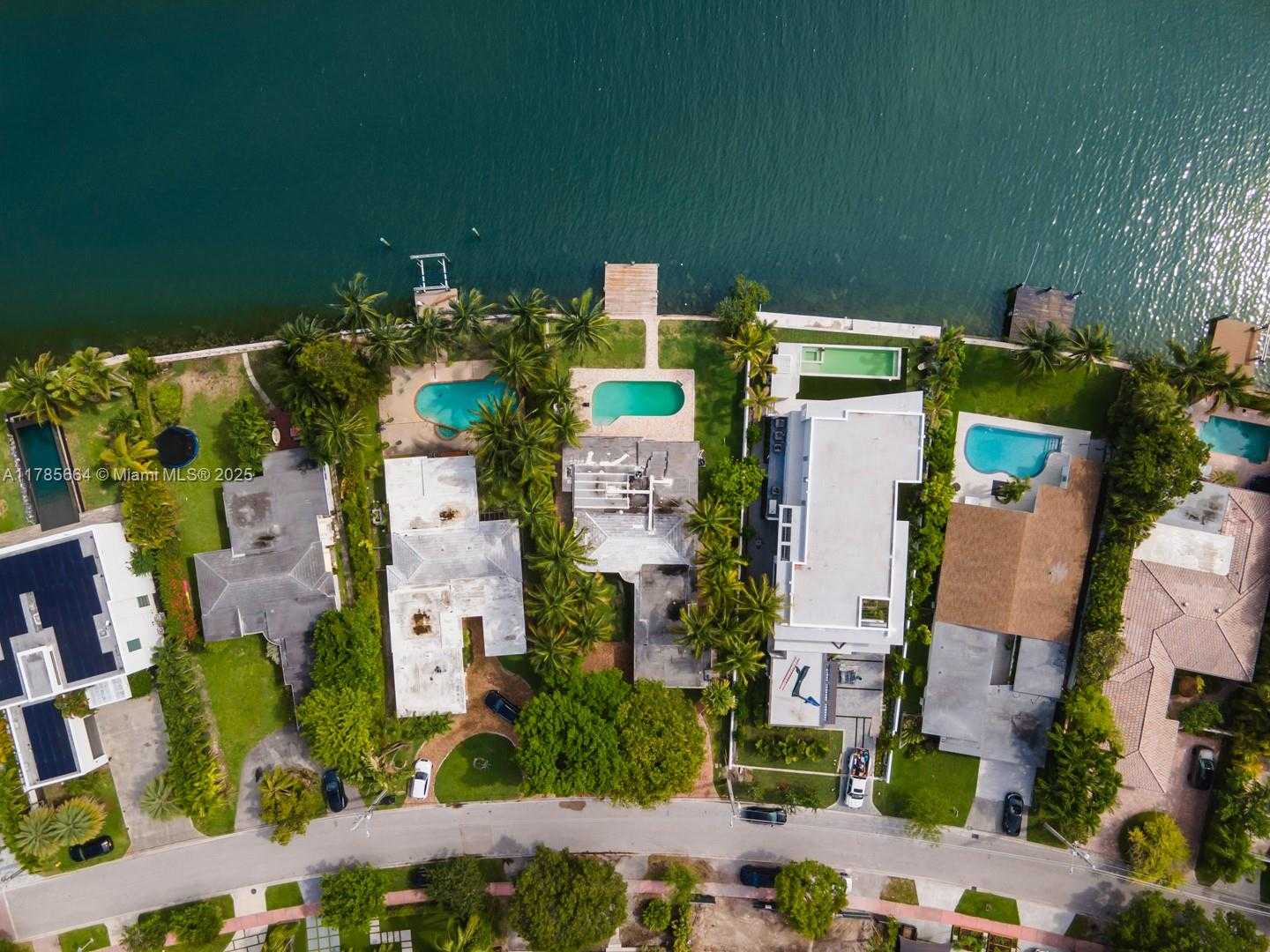 Small Image of 275 NORTH SHORE DR, Miami Beach Number 34