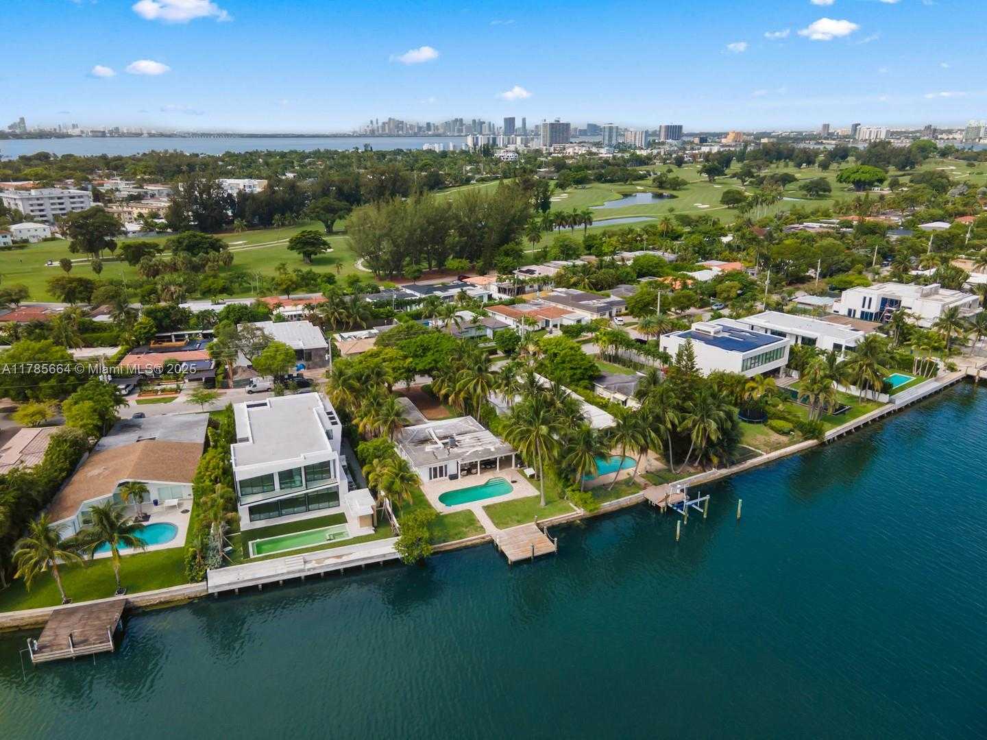 Small Image of 275 NORTH SHORE DR, Miami Beach Number 35