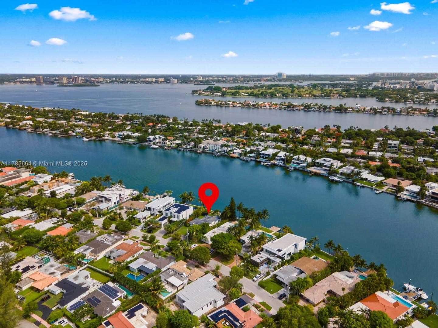 Small Image of 275 NORTH SHORE DR, Miami Beach Number 36