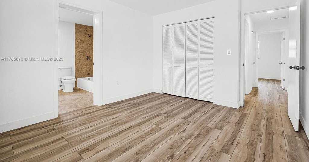 Imagen de Pequeño Objeto