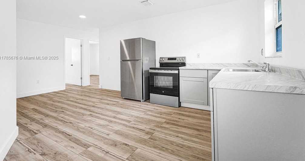 Imagen de Pequeño Objeto