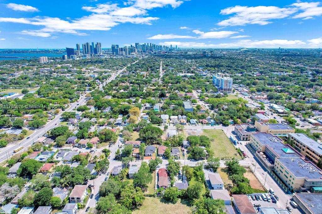 Imagen de Pequeño Objeto