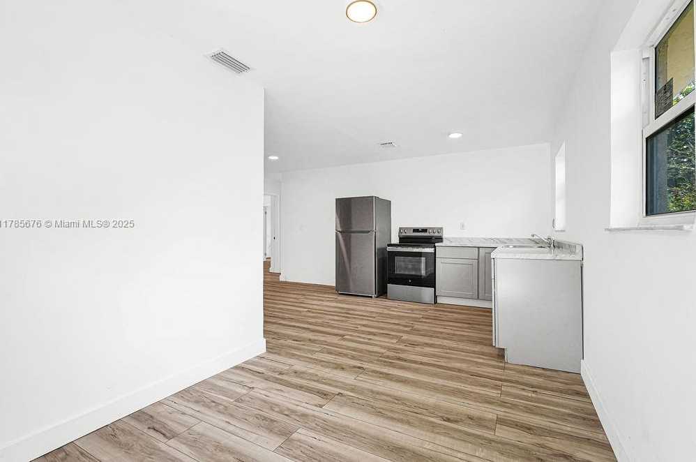 Imagen de Pequeño Objeto