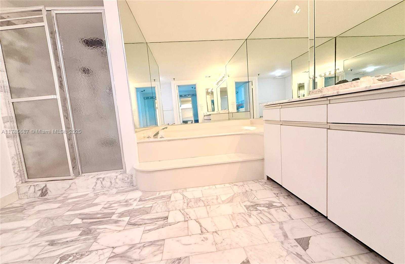 Small Image of 9 ISLAND AVE #2306, Miami Beach Number 13