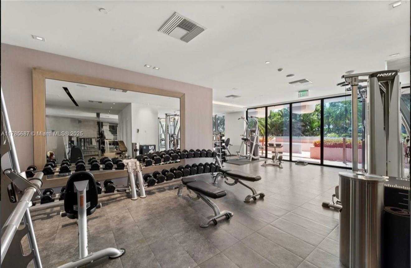 Small Image of 9 ISLAND AVE #2306, Miami Beach Number 4