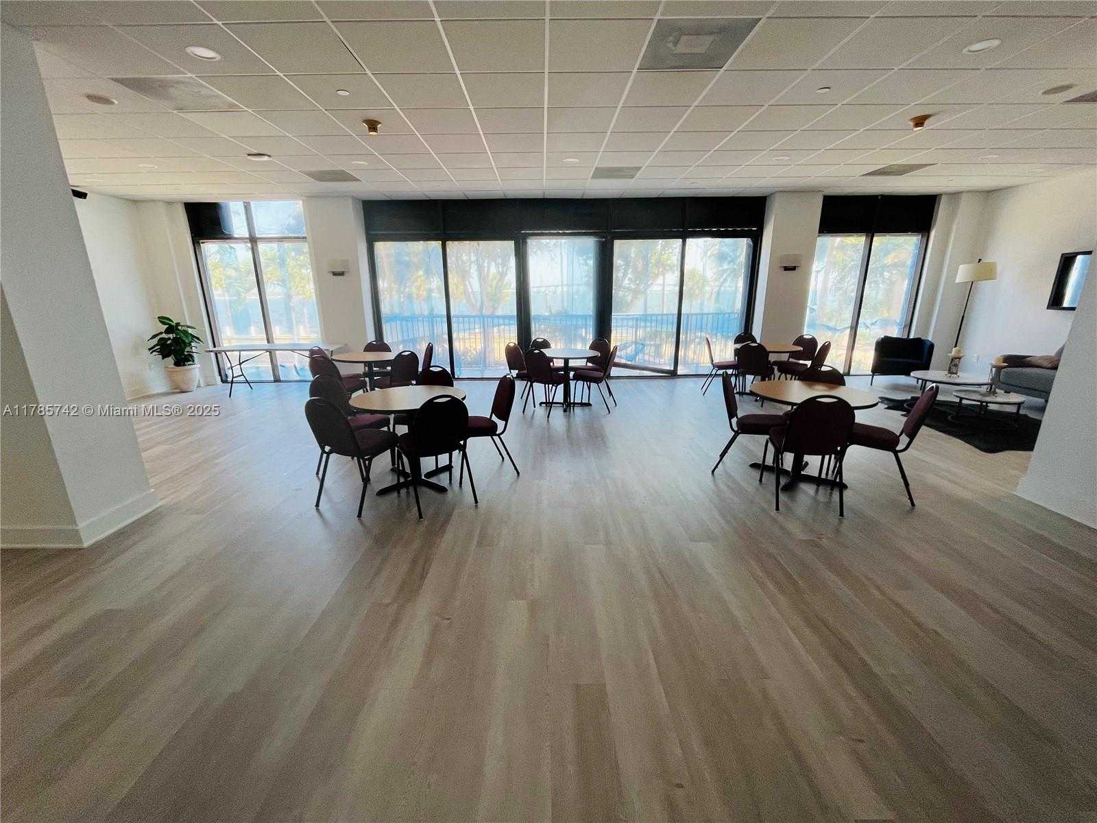Small Image of 1450 BRICKELL BAY DR #811, Miami Number 29