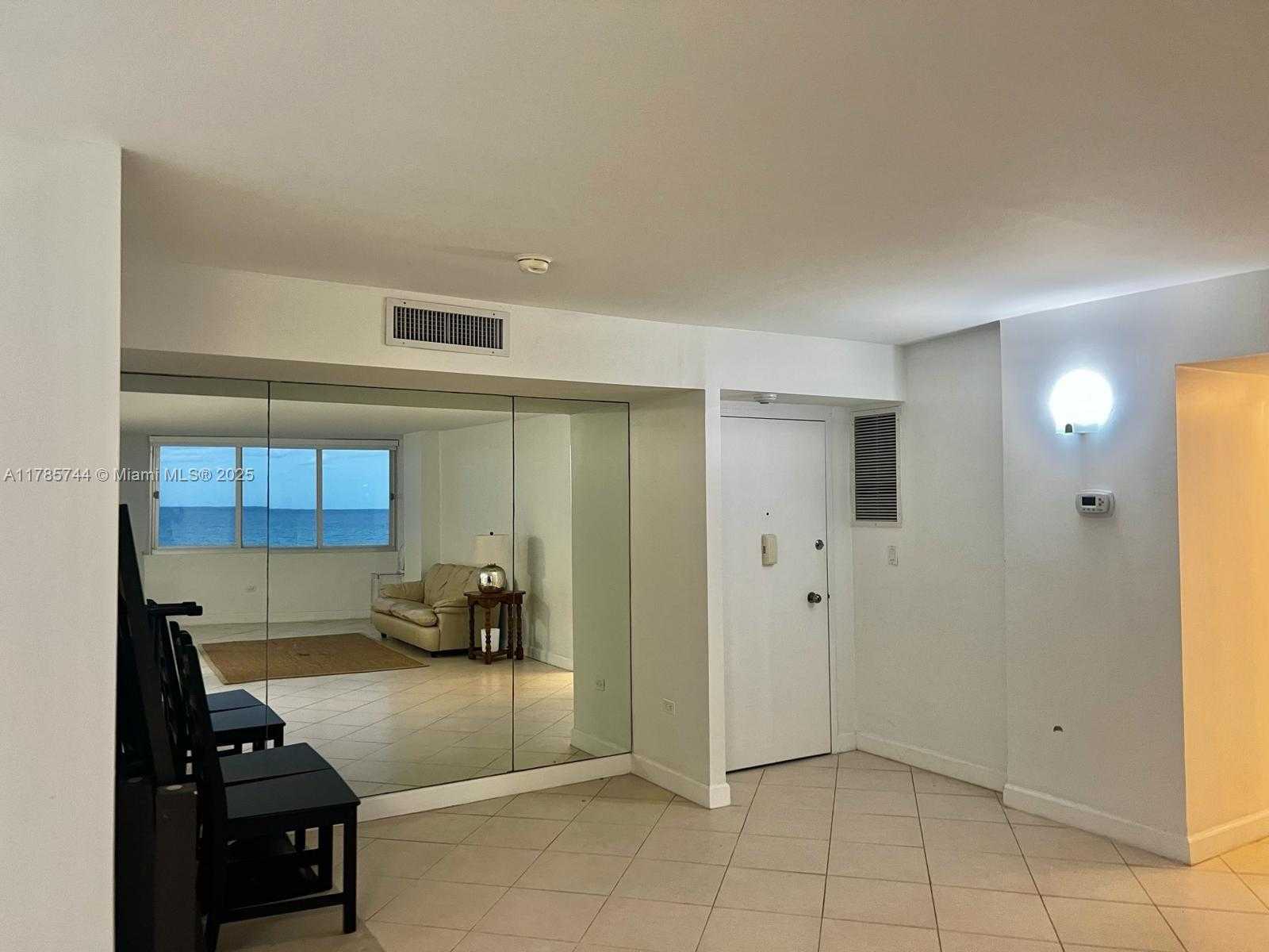 Small Image of 7135 COLLINS AVE #702, Miami Beach Number 27