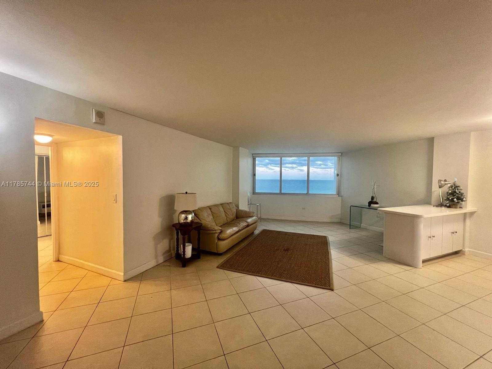 Small Image of 7135 COLLINS AVE #702, Miami Beach Number 28