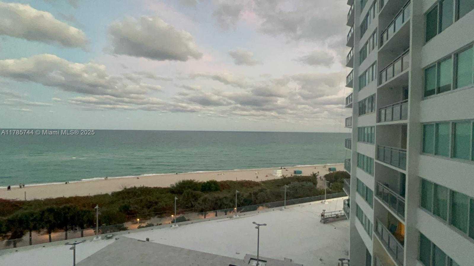 Small Image of 7135 COLLINS AVE #702, Miami Beach Number 29
