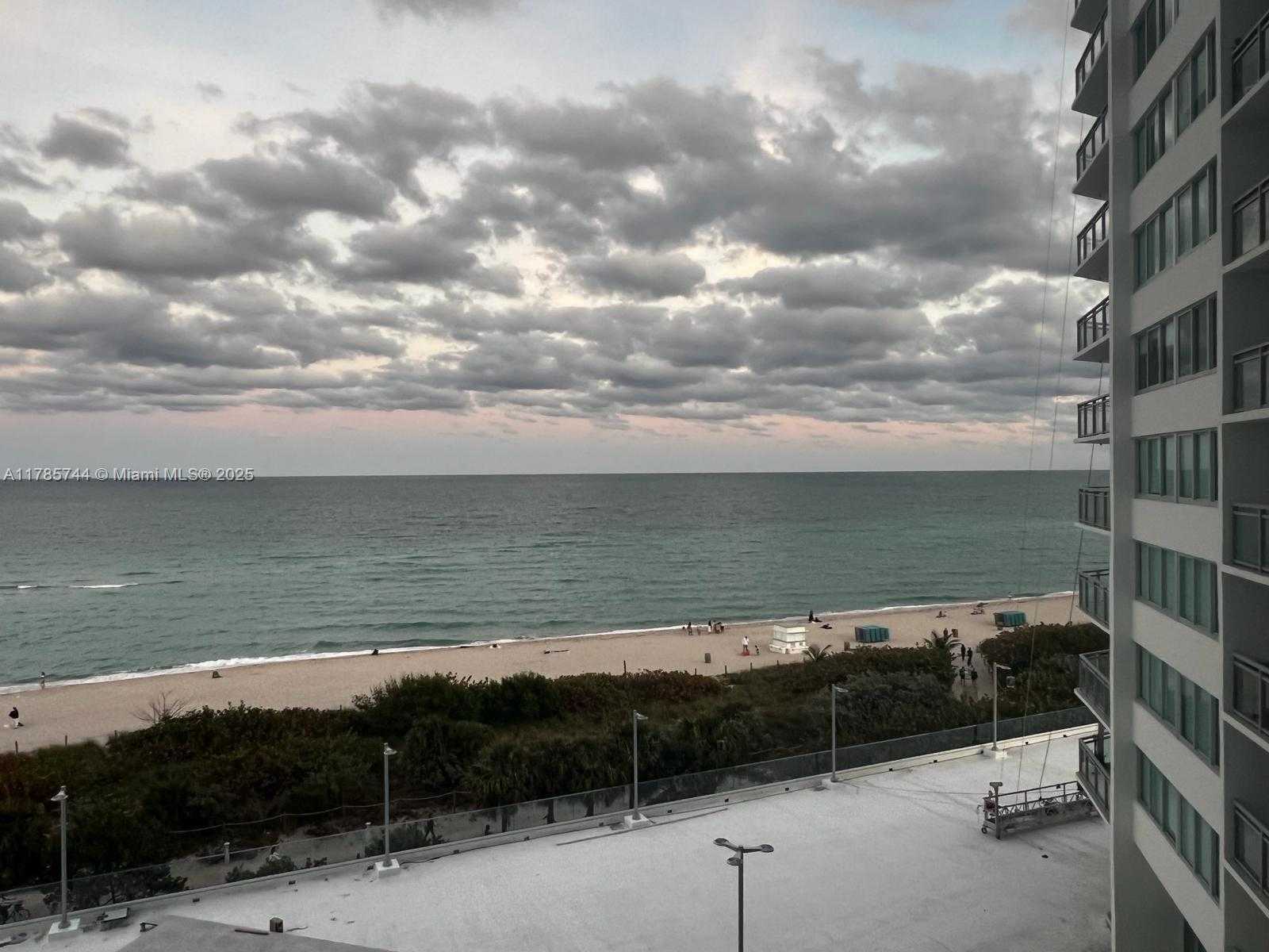 Small Image of 7135 COLLINS AVE #702, Miami Beach Number 50