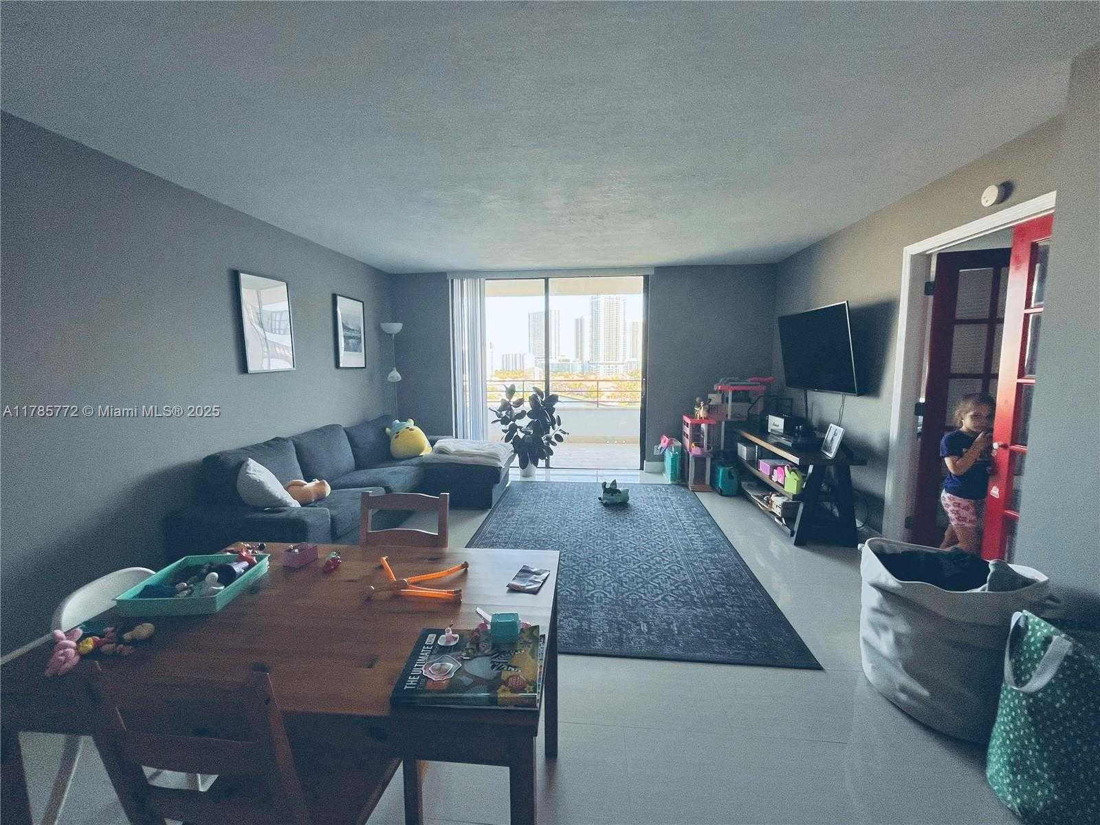 Small Image of 500 THREE ISLANDS BLVD #802, Hallandale Beach Number 9