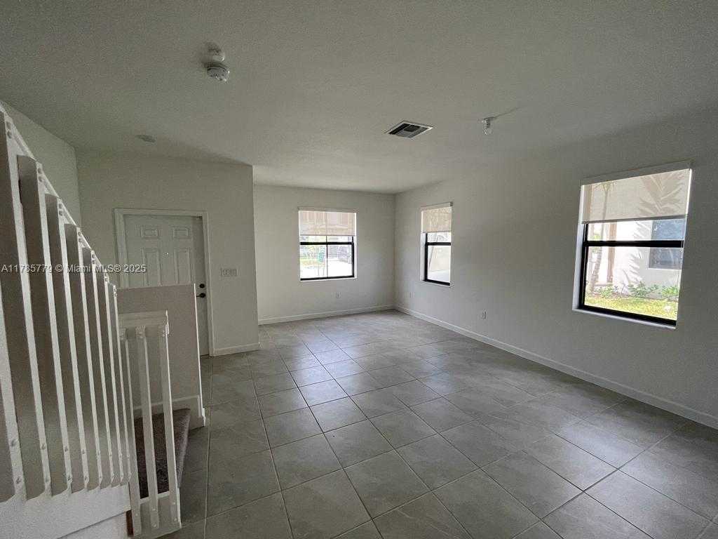 Small Image of 10025 SOUTH WEST 228TH TER #10025, Miami Number 6