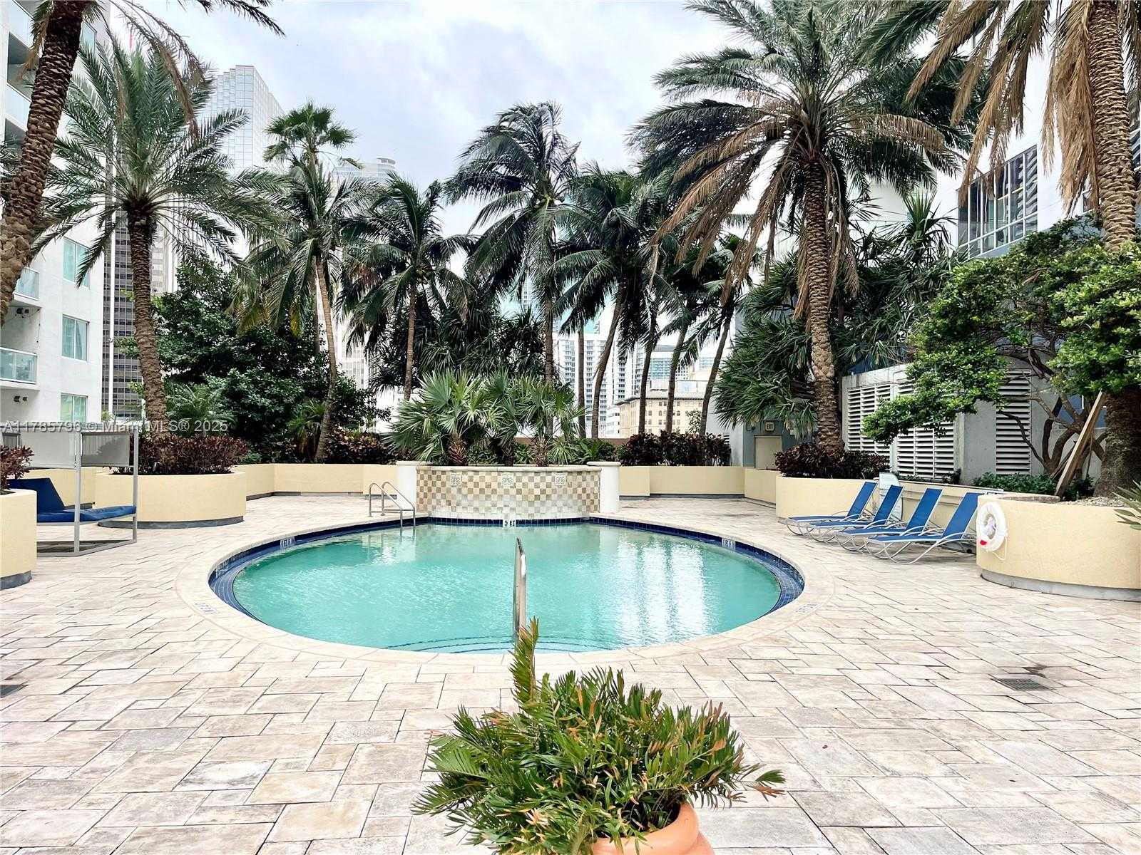 Small Image of 253 NE 2nd St, Miami, FL 33132, USA Number 34