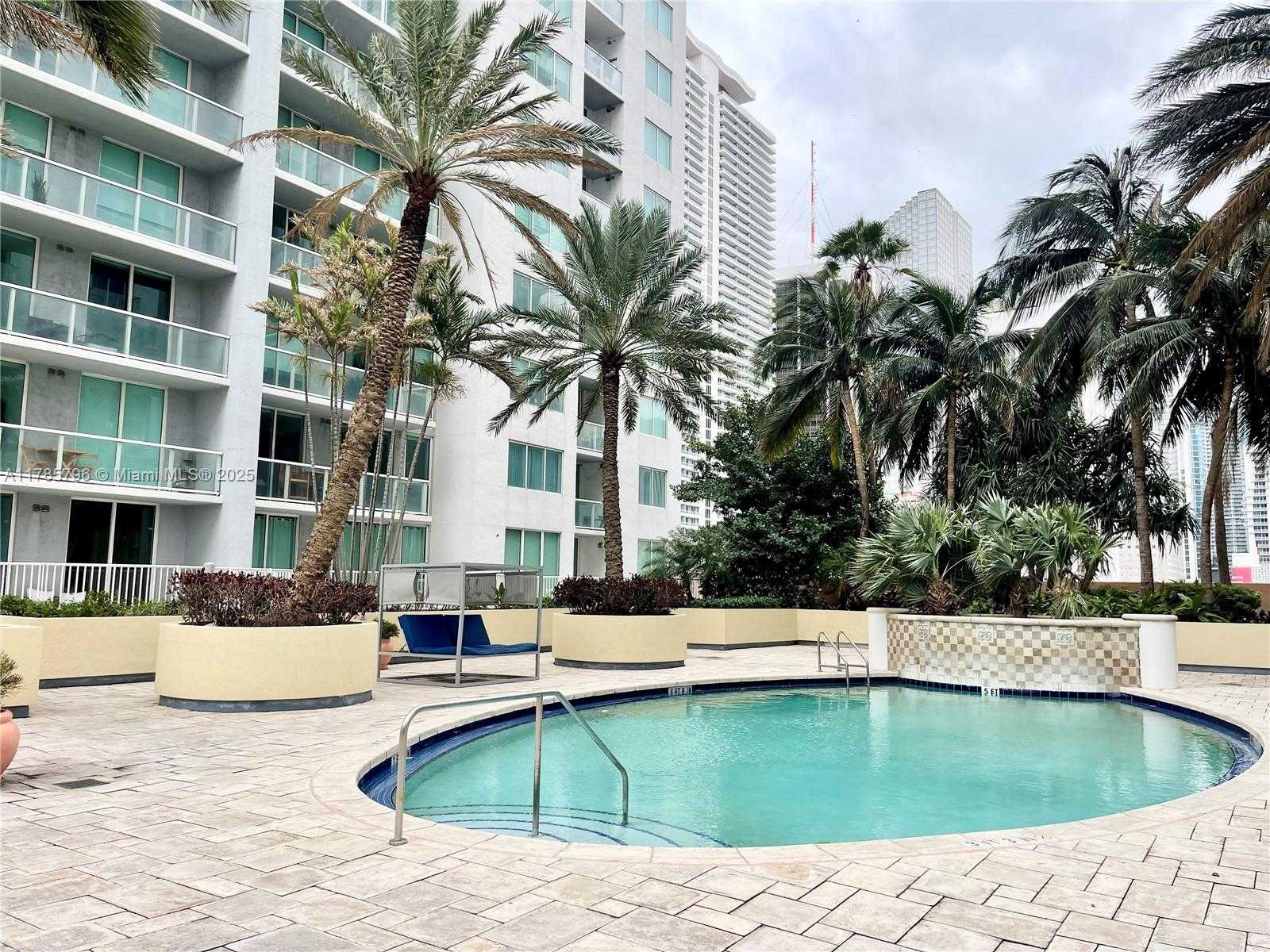 Small Image of 253 NE 2nd St, Miami, FL 33132, USA Number 35
