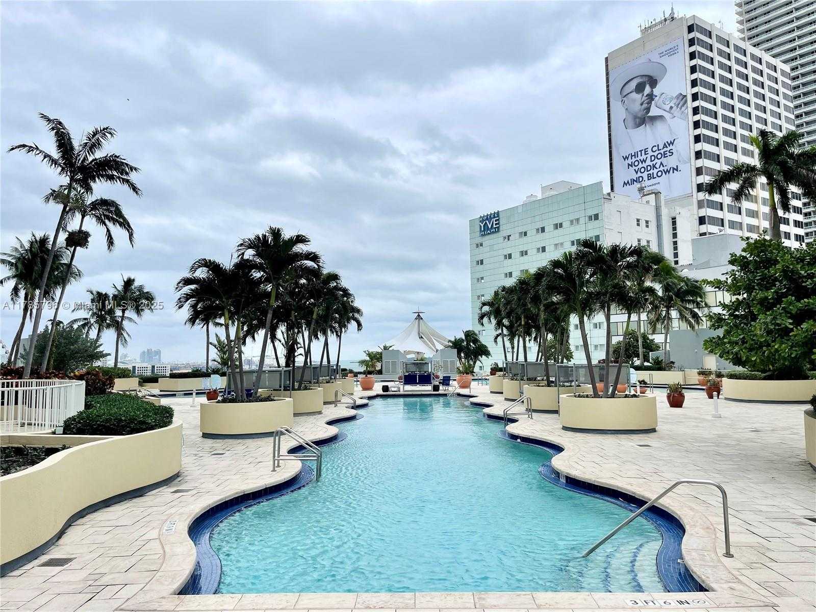 Small Image of 253 NE 2nd St, Miami, FL 33132, USA Number 36