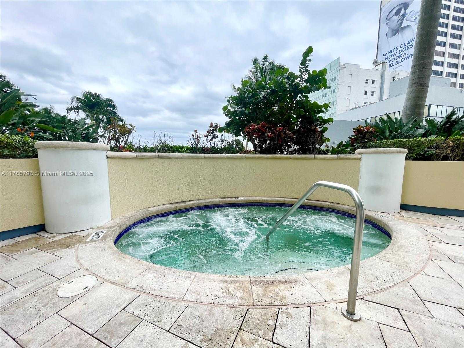 Small Image of 253 NE 2nd St, Miami, FL 33132, USA Number 38