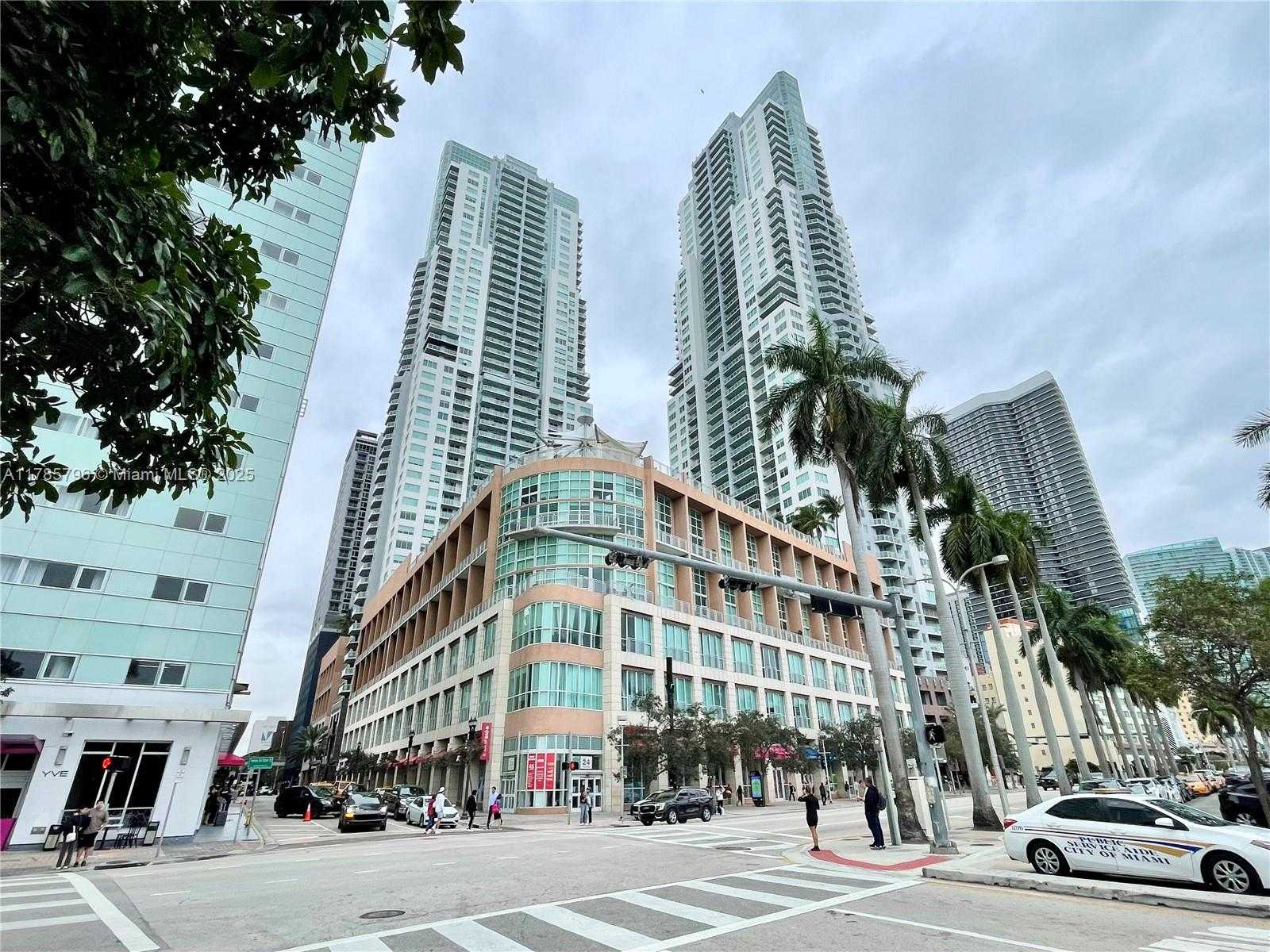 Small Image of 253 NE 2nd St, Miami, FL 33132, USA Number 65