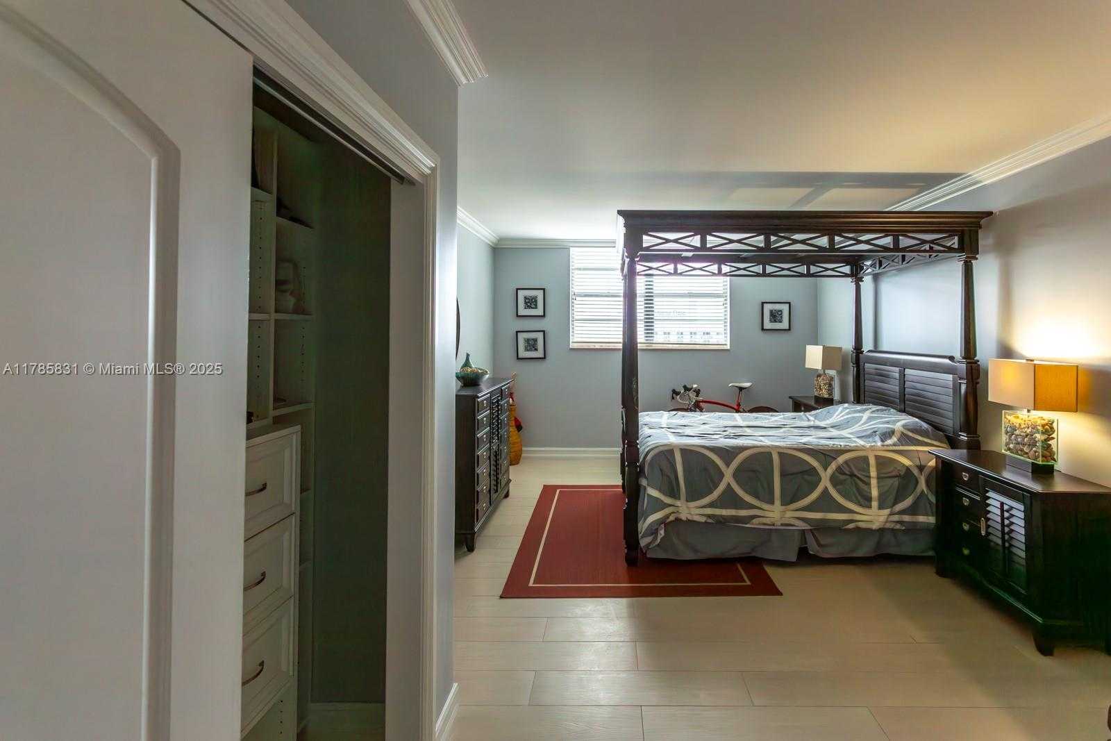 Small Image of 19370 COLLINS AVE #1403, Sunny Isles Beach Number 12