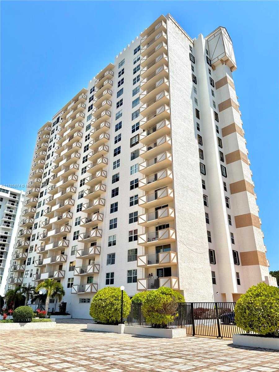 Small Image of 1865 SOUTH OCEAN DR #8I, Hallandale Beach Number 20
