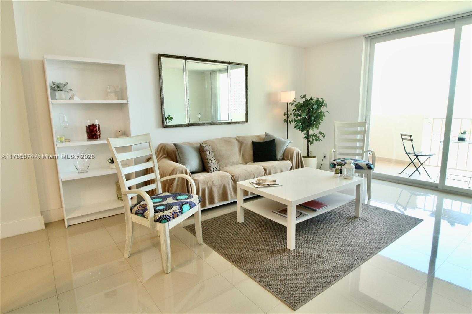 Small Image of 1865 SOUTH OCEAN DR #8I, Hallandale Beach Number 3