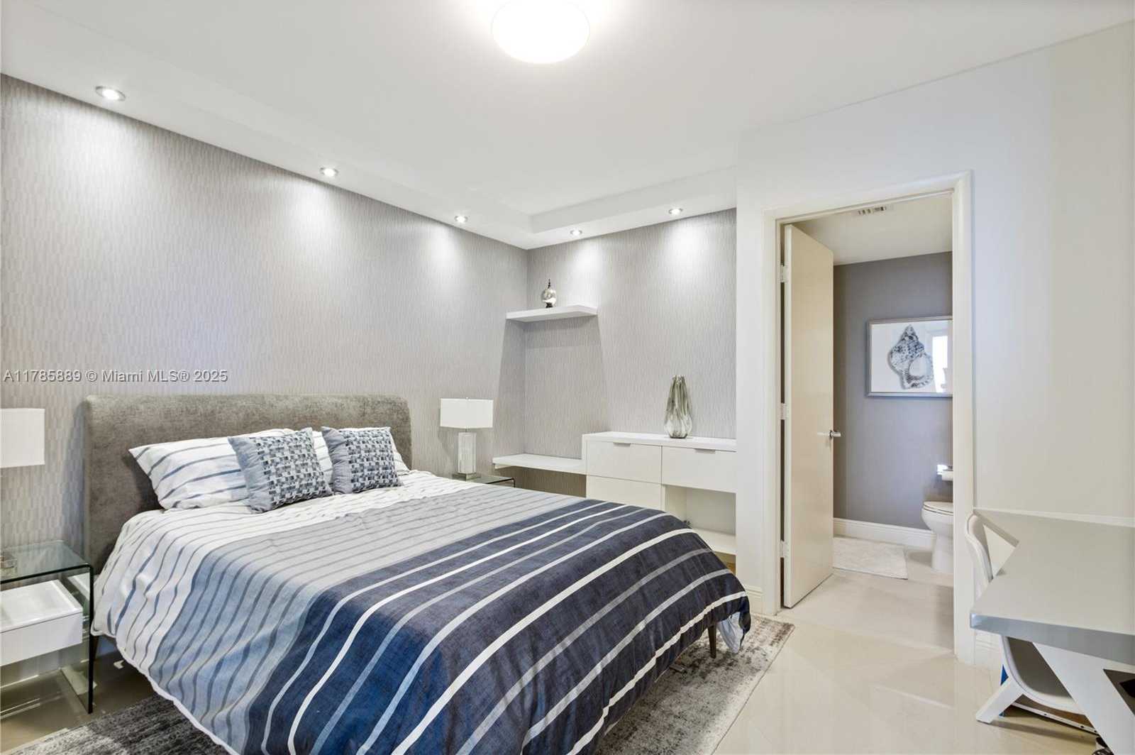 Small Image of 1830 SOUTH OCEAN DR #3401, Hallandale Beach Number 12