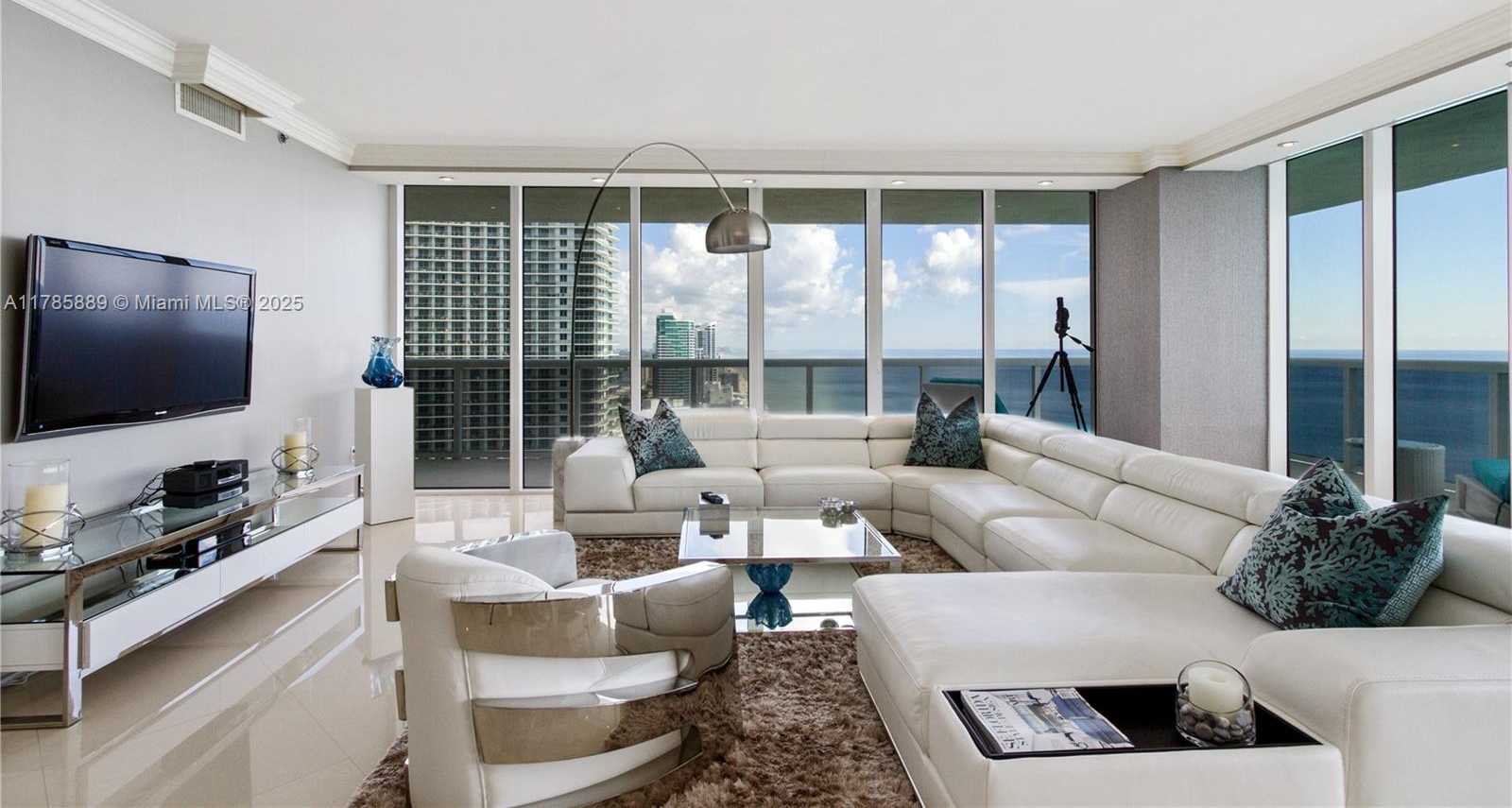 Small Image of 1830 SOUTH OCEAN DR #3401, Hallandale Beach Number 6