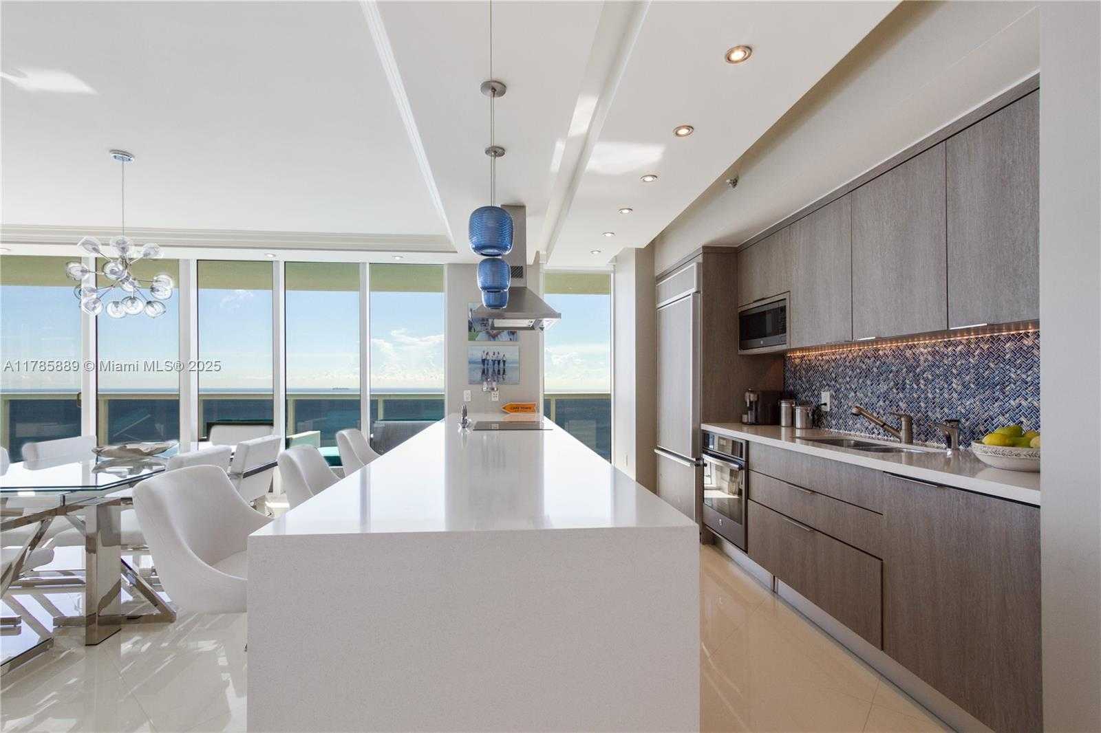 Small Image of 1830 SOUTH OCEAN DR #3401, Hallandale Beach Number 9