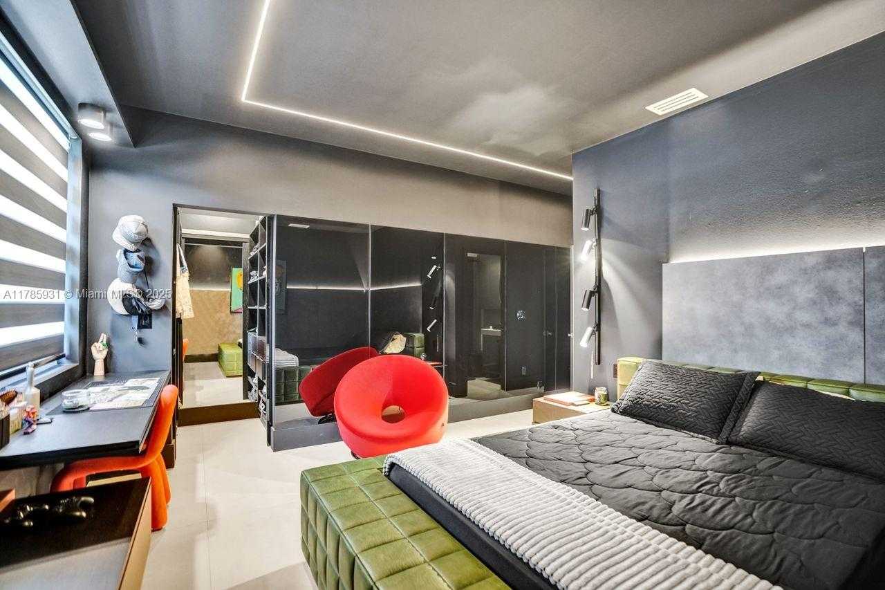 Imagen de Pequeño Objeto