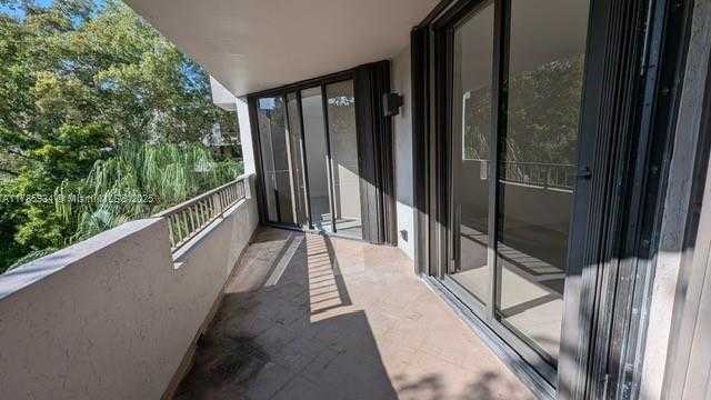 Small Image of 121 CRANDON BLVD #353, Key Biscayne Number 2