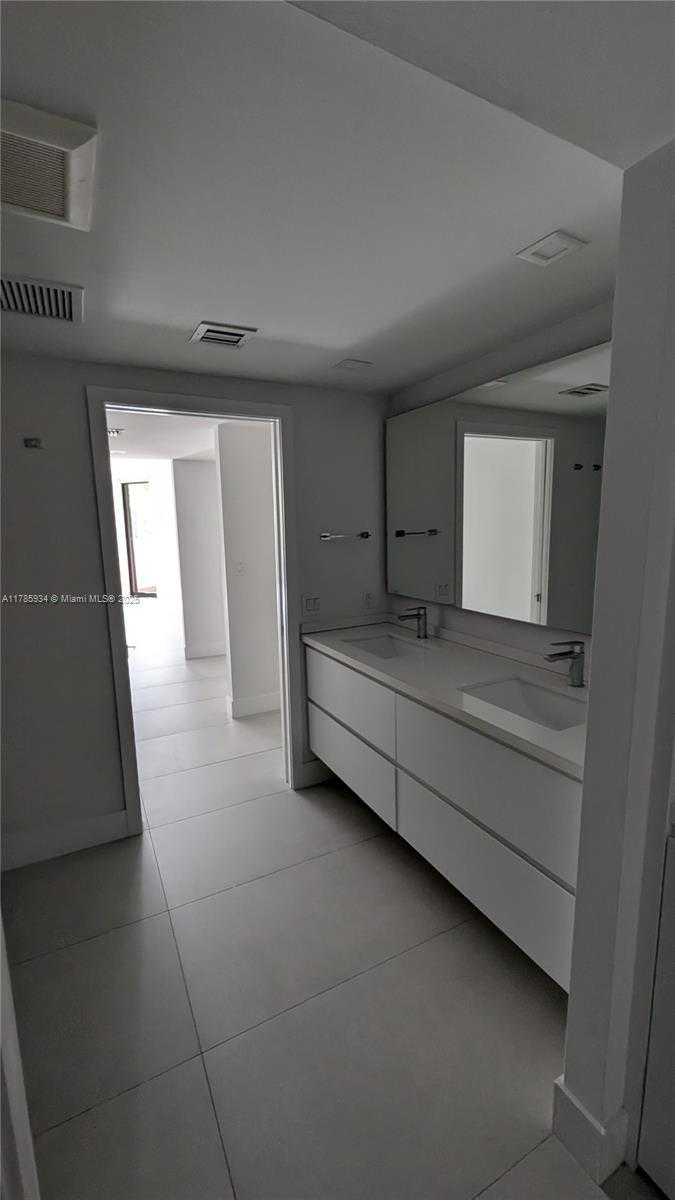 Small Image of 121 CRANDON BLVD #353, Key Biscayne Number 6