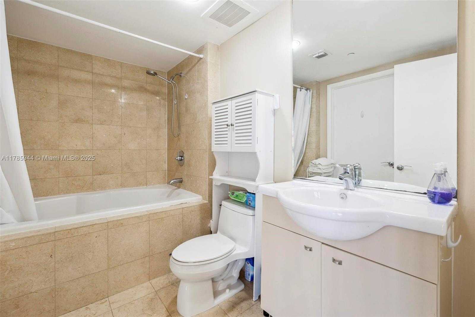 Small Image of 1830 SOUTH OCEAN DR #907, Hallandale Beach Number 10
