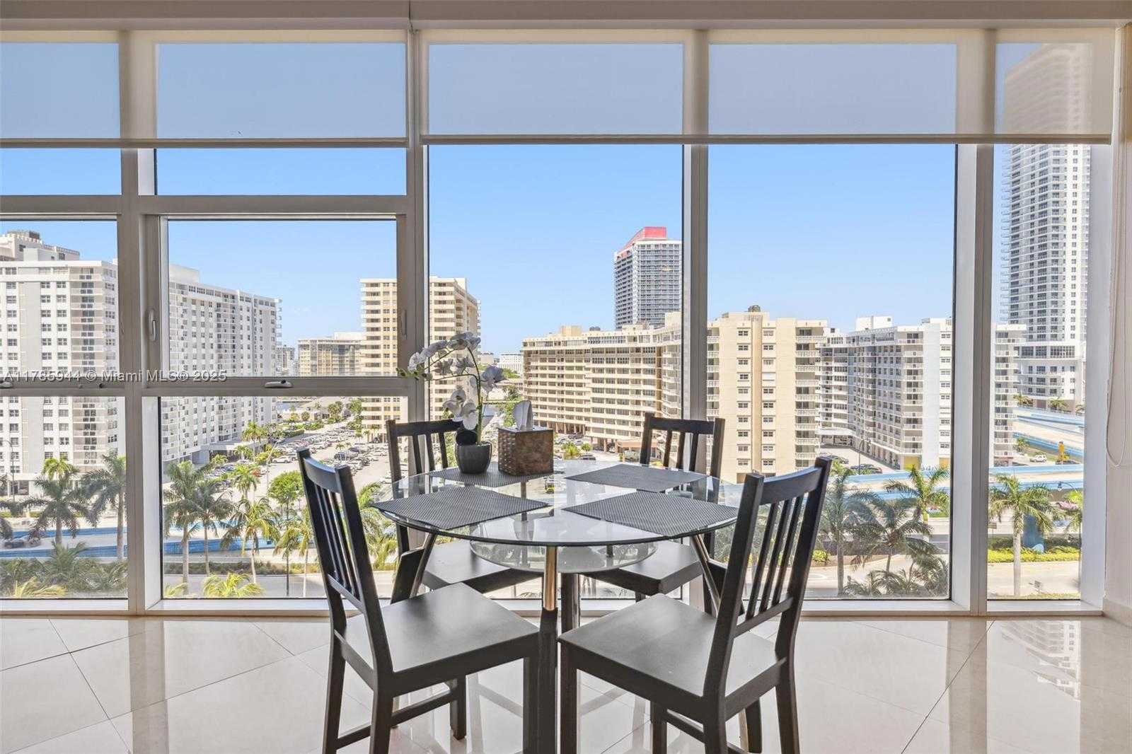 Small Image of 1830 SOUTH OCEAN DR #907, Hallandale Beach Number 3