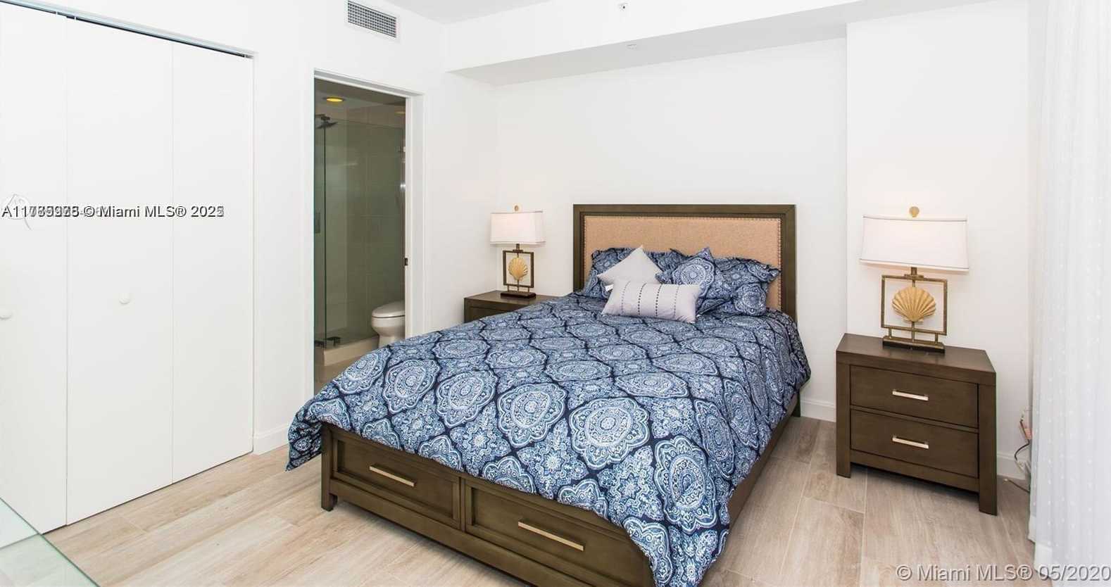 Small Image of 55 SOUTH WEST 9TH ST #2903, Miami Number 6