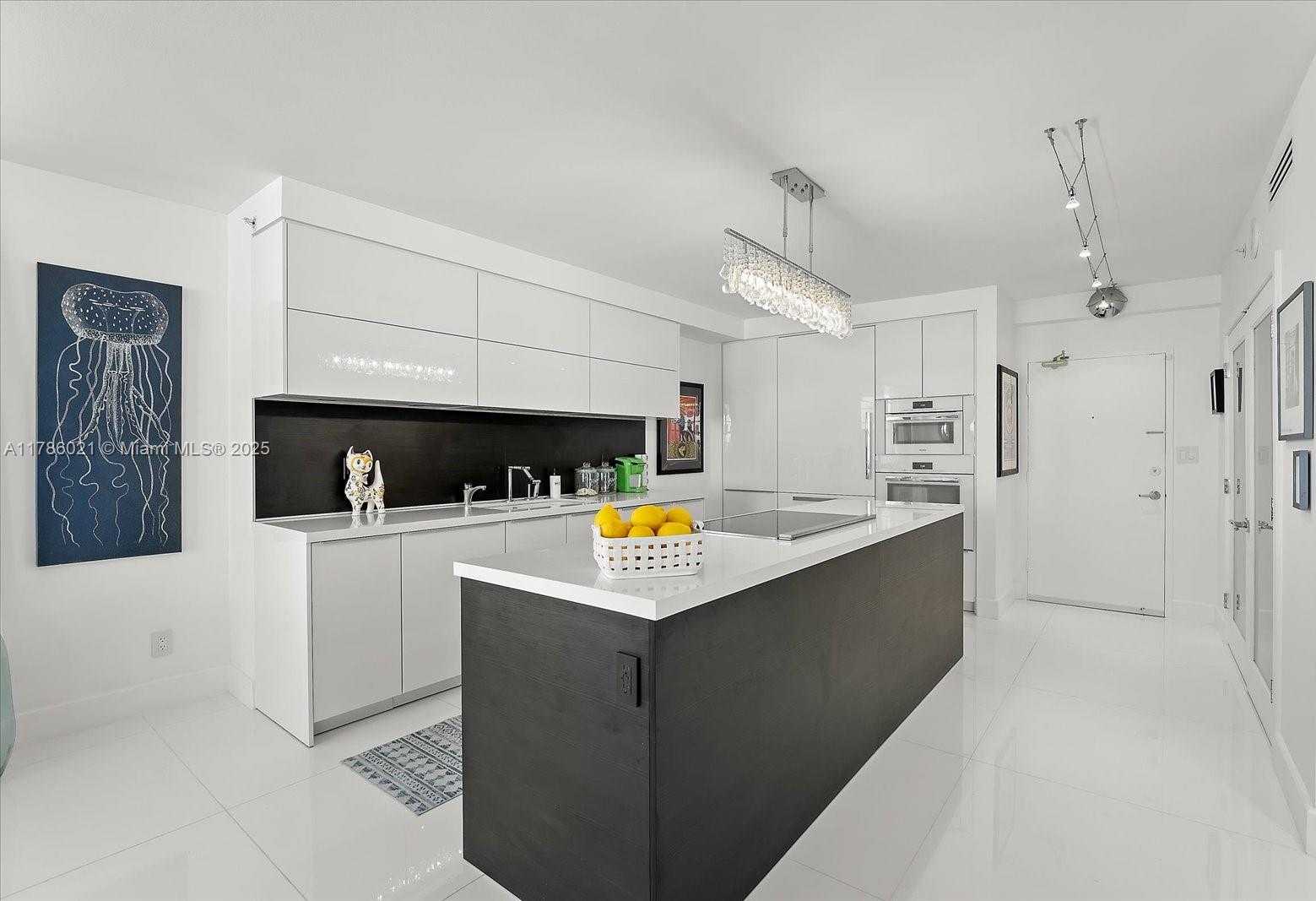 Small Image of 100 LINCOLN RD #747, Miami Beach Number 10