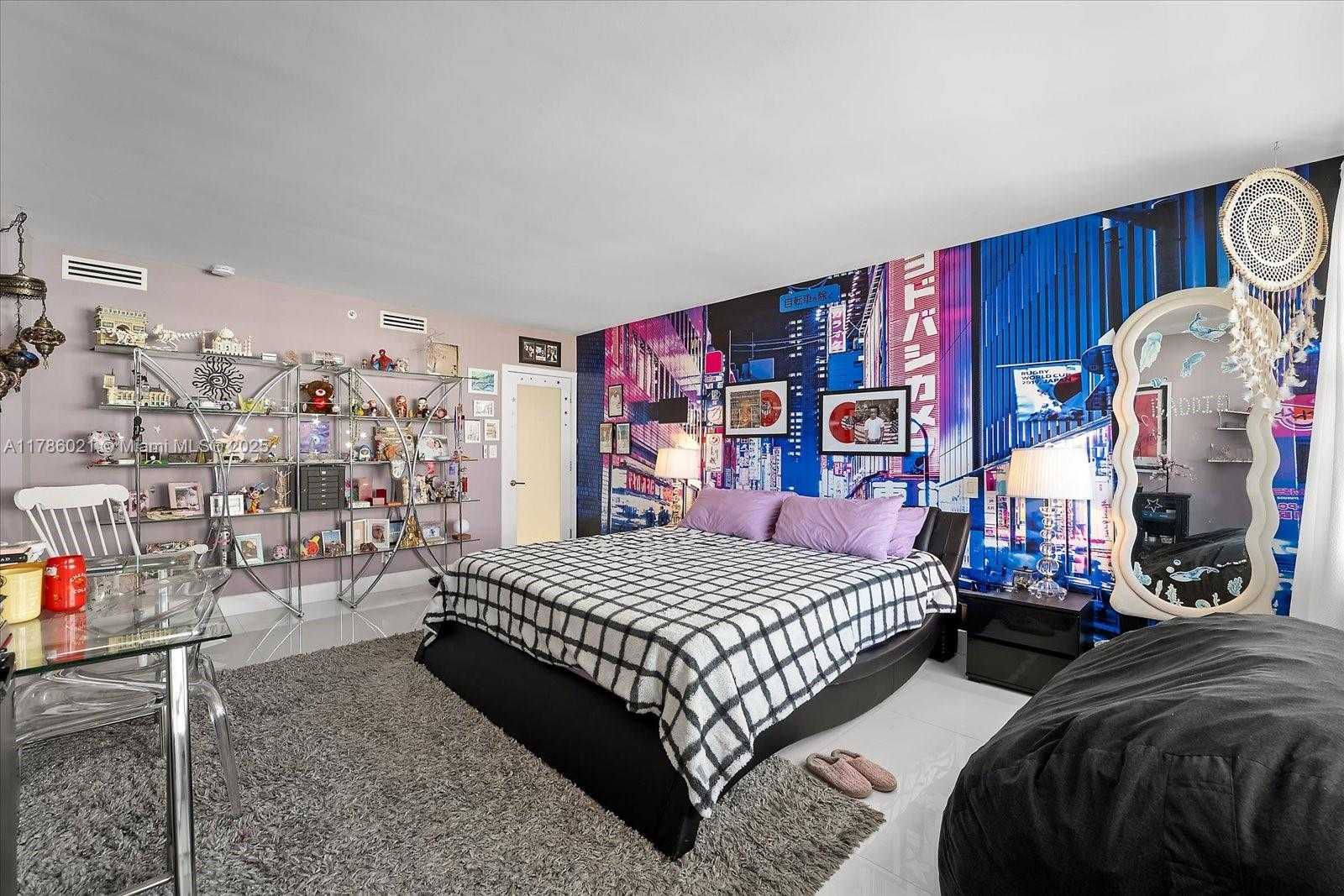 Small Image of 100 LINCOLN RD #747, Miami Beach Number 31