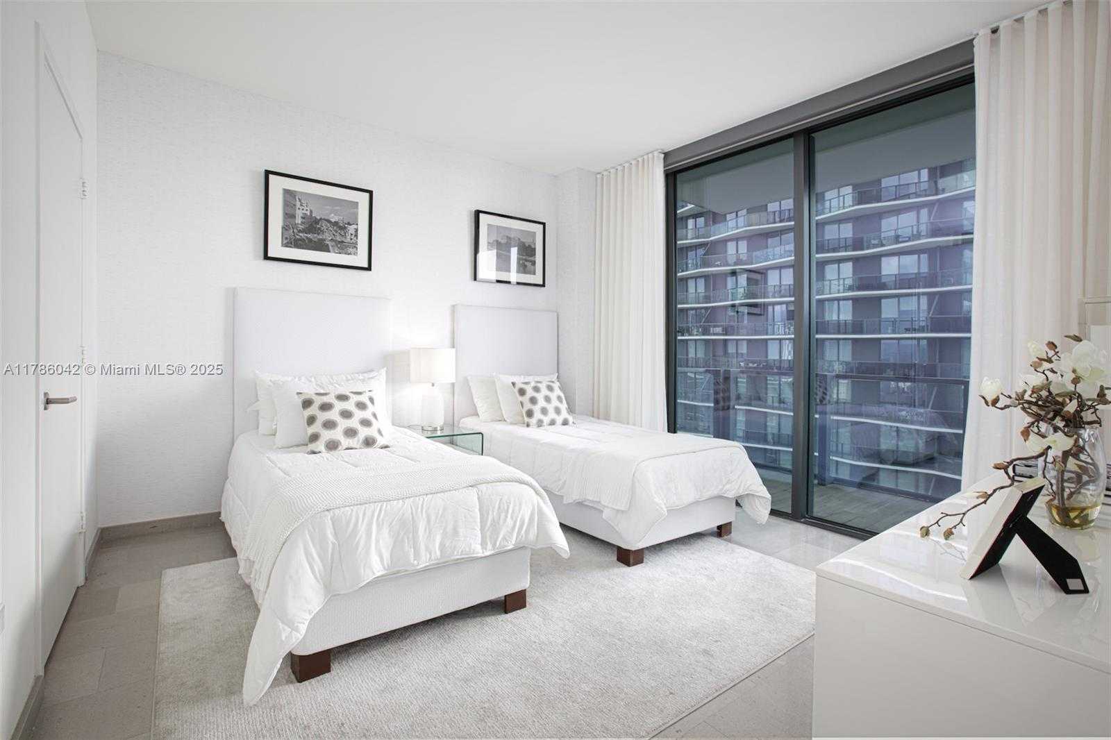 Small Image of 88 SOUTH WEST 7TH ST #1902, Miami Number 15